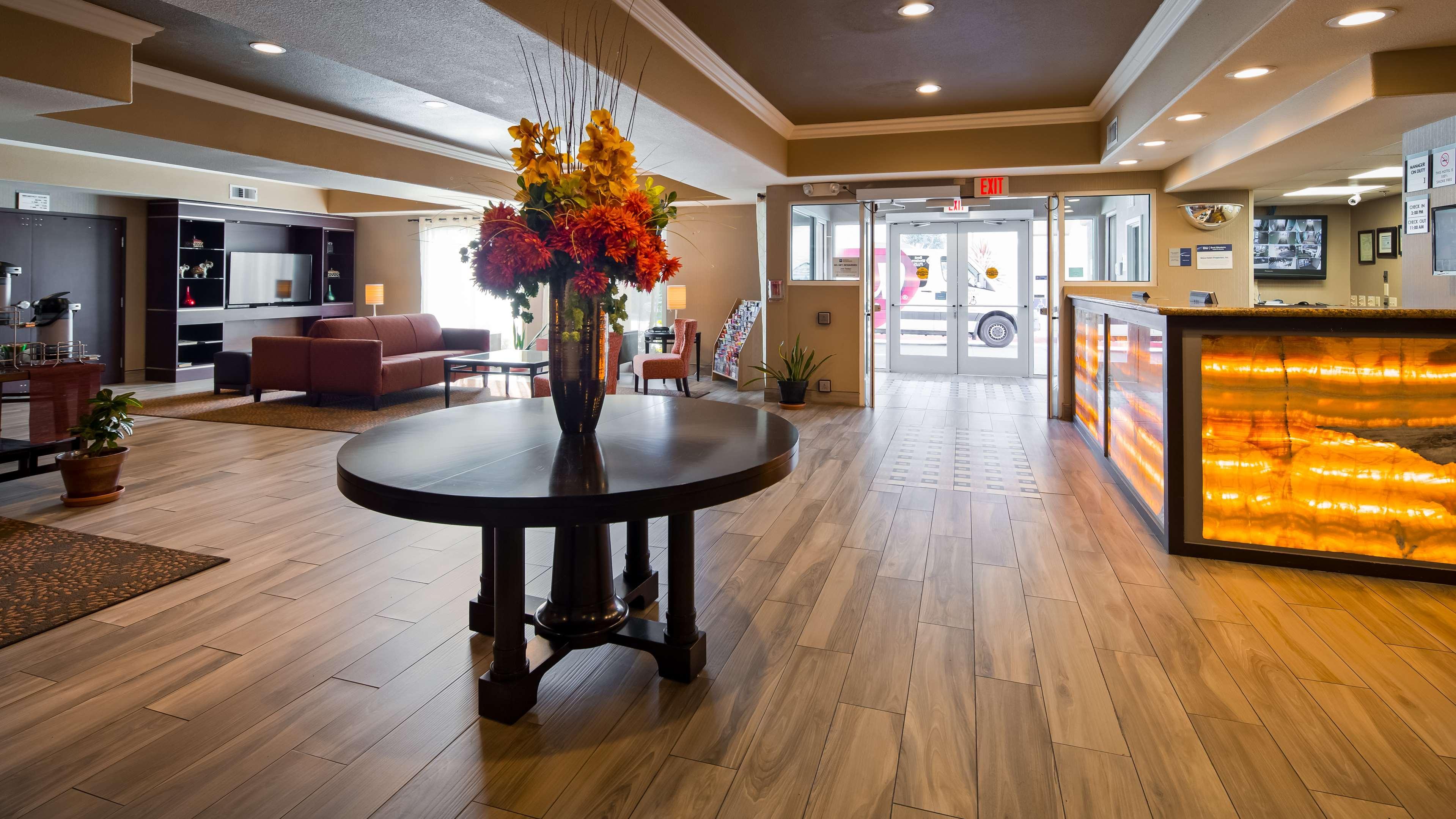 Best Western Airport Inn & Suites Oakland Buitenkant foto
